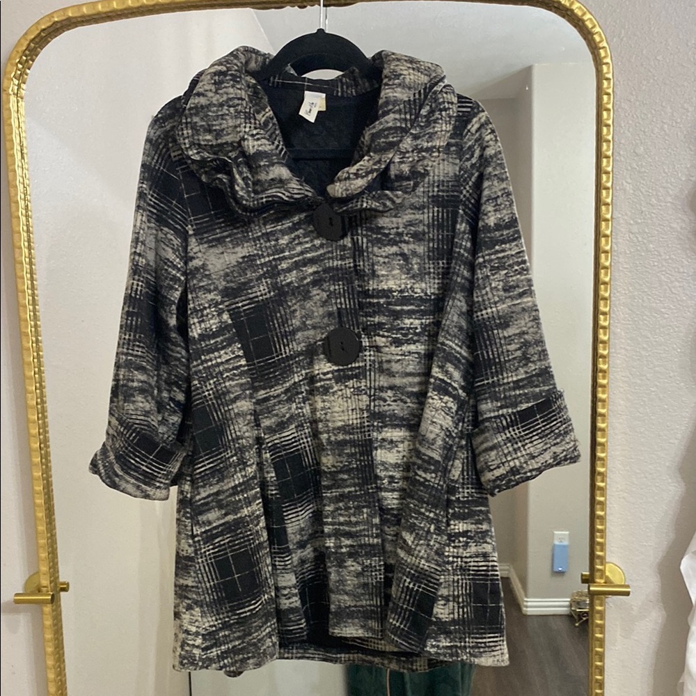 Stylish Black and Gray Women's Sweater
